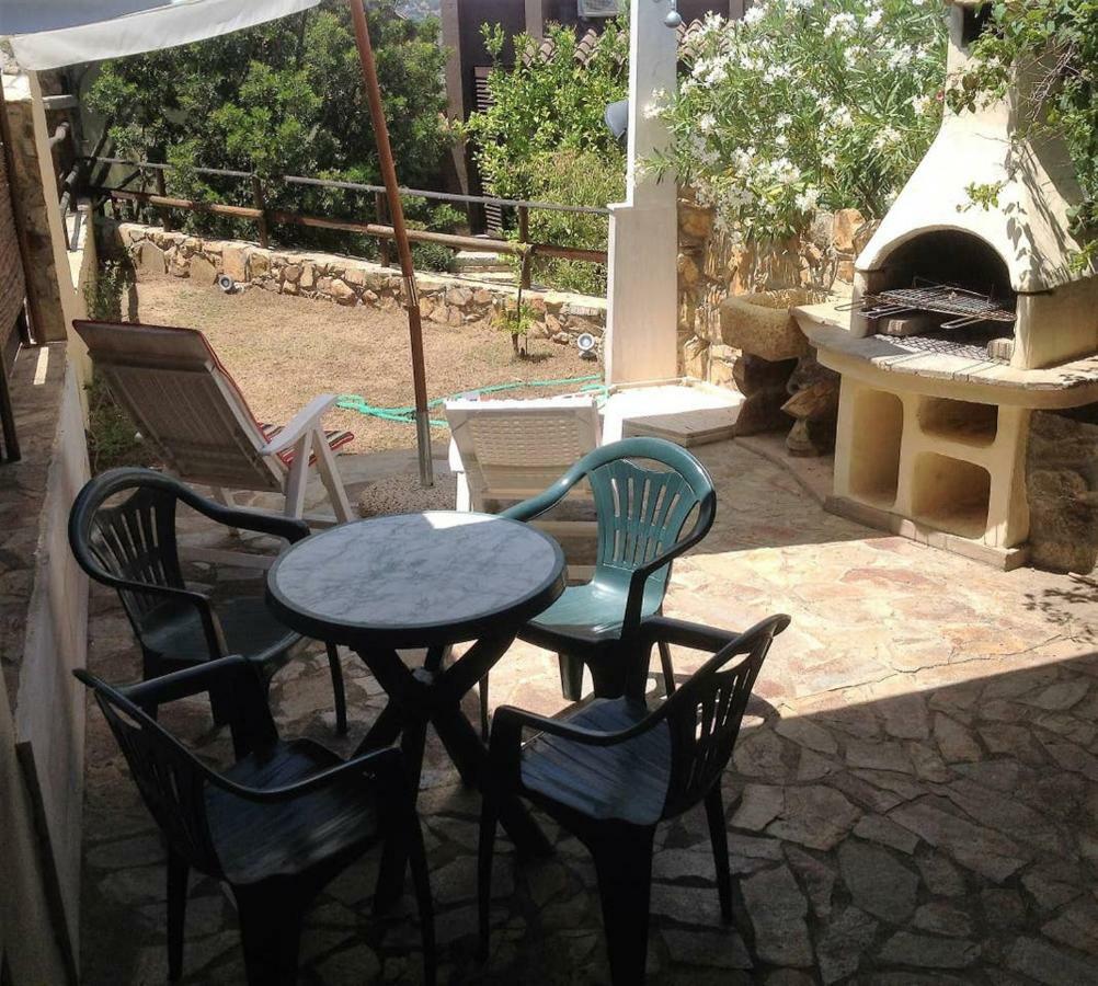 Casa Vacanze Is Traias 87 Villa Villasimius Bagian luar foto